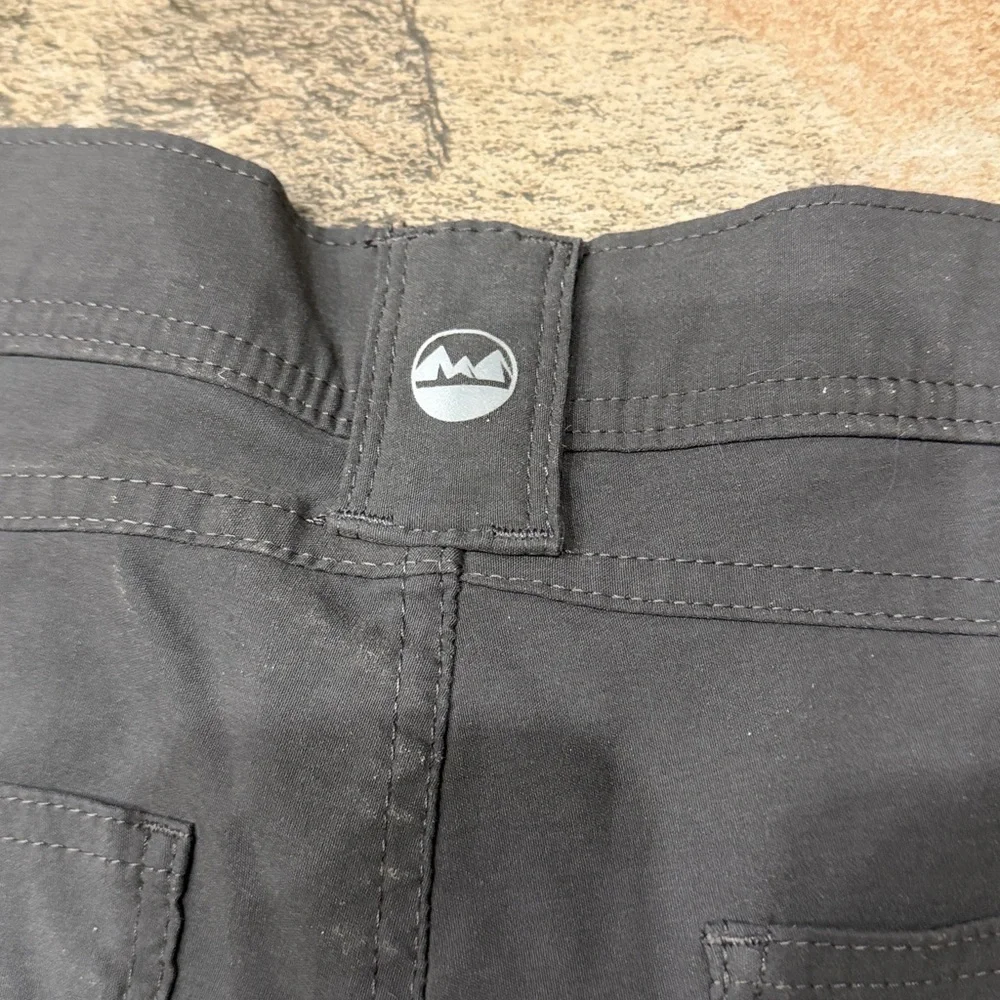 Wrangler Men's Dark Gray Chinos